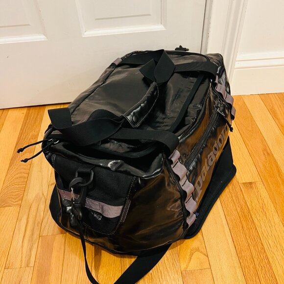 Patagonia®  Black Hole™ Duffel 45L - Picture 10 of 16